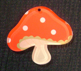 5351. Big Mushroom Charm.