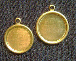 3254. Round Frame Charms.