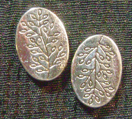 5273. Oval Beads with Leaves.