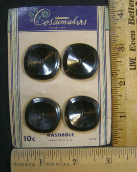 4184. Vintage Buttons #37.
