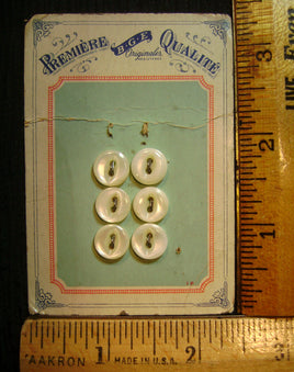 4184. Vintage Buttons #39.