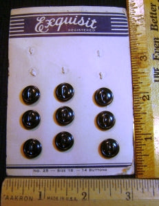 4184. Vintage Buttons #45.
